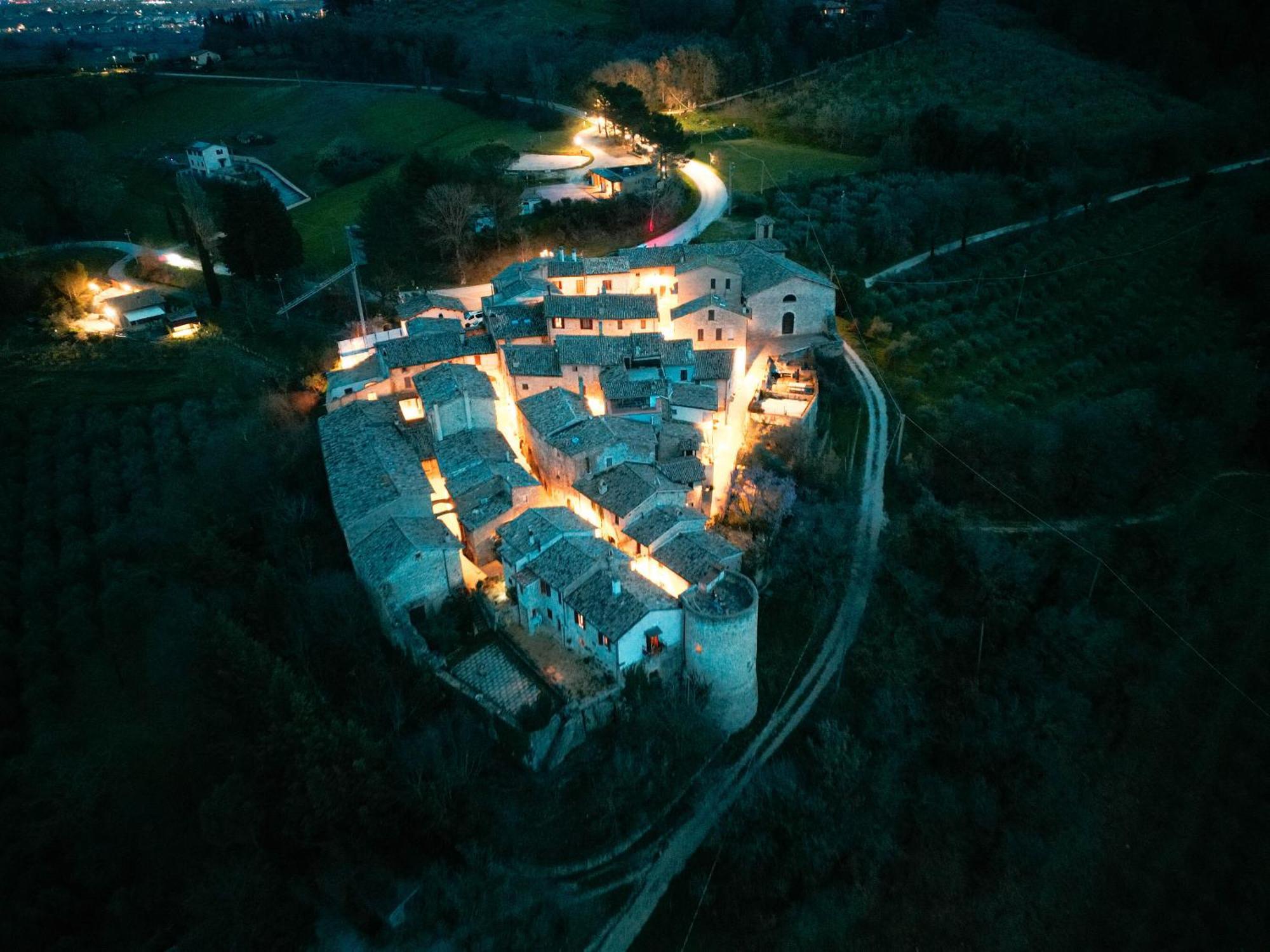 Ostello Bello Assisi Bevagna Eksteriør billede