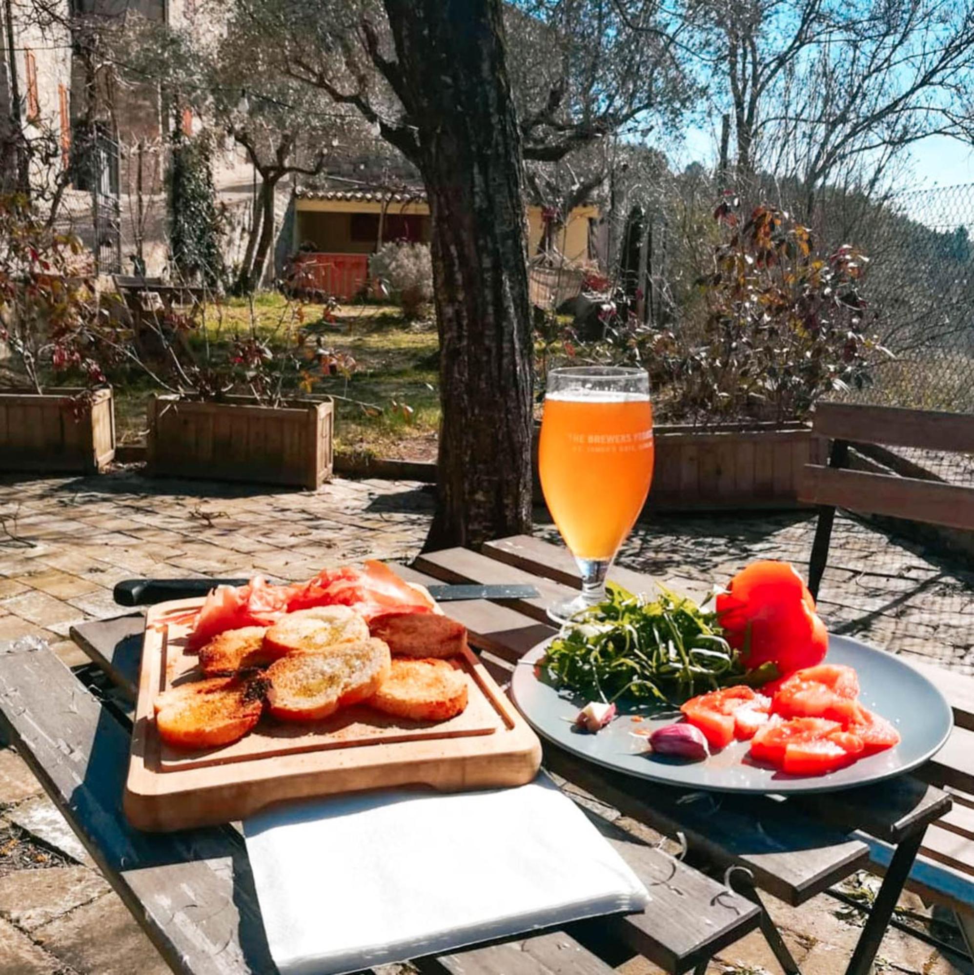 Ostello Bello Assisi Bevagna Eksteriør billede